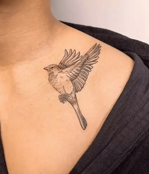 The Latest Trendy Collarbone Tattoos for Men 2024 17 Bird Collarbone Tattoo-10